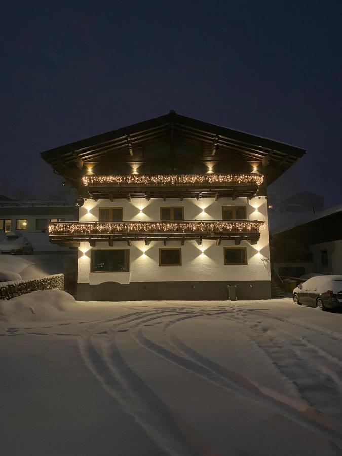Glemm Lodge Apartments - Joker Card Im Sommer Inklusive Saalbach-Hinterglemm Buitenkant foto