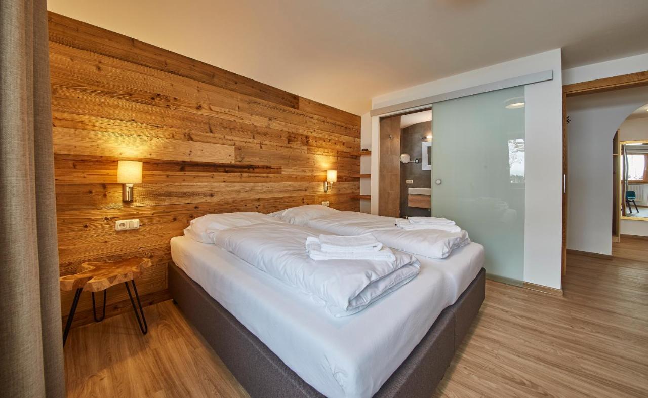Glemm Lodge Apartments - Joker Card Im Sommer Inklusive Saalbach-Hinterglemm Buitenkant foto